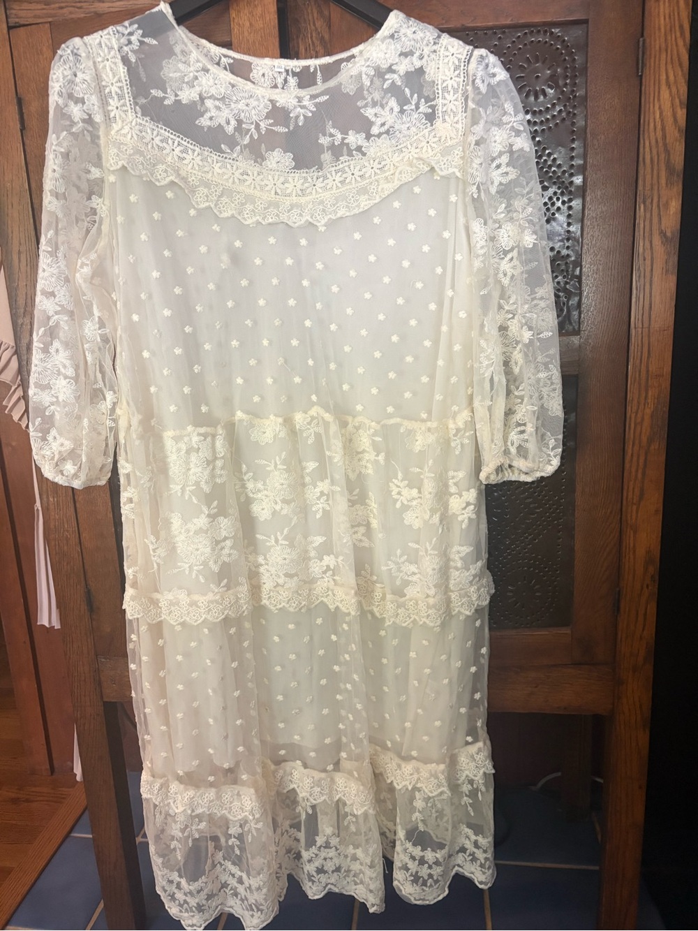 SHEIN Cream Lace Tiered Long Sleeve Dress